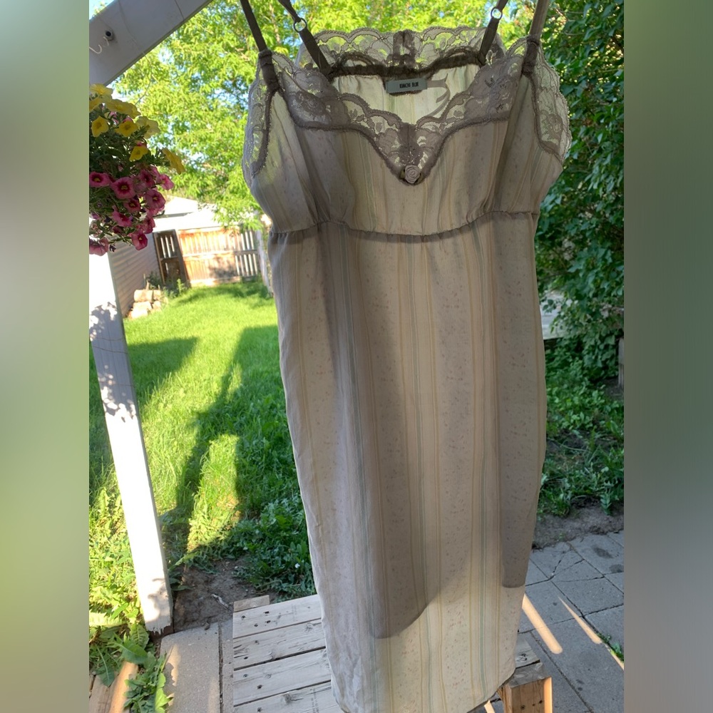 Kimchi Blue Cream Lace Chemise